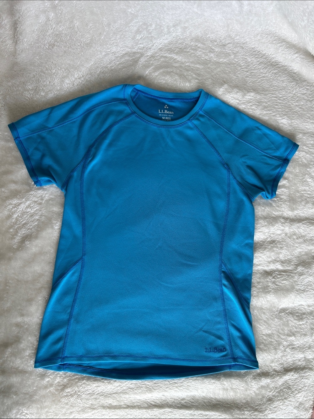 L.L.Bean Midweight Performance Athletic Shirt | Size Medium Regular | Blue